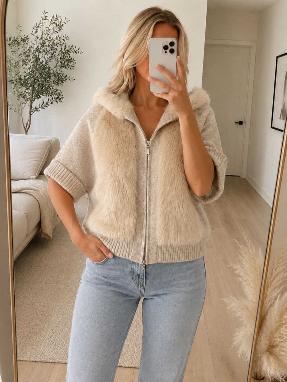 NWT Oatmeal Fur Front Zip Sweater Small